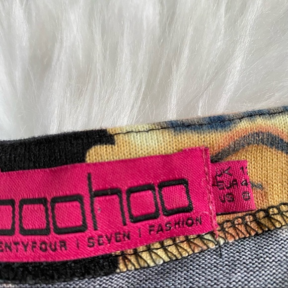 BOOHOO Black Floral Wrap Elastic Waist Dress - Picture 3 of 7